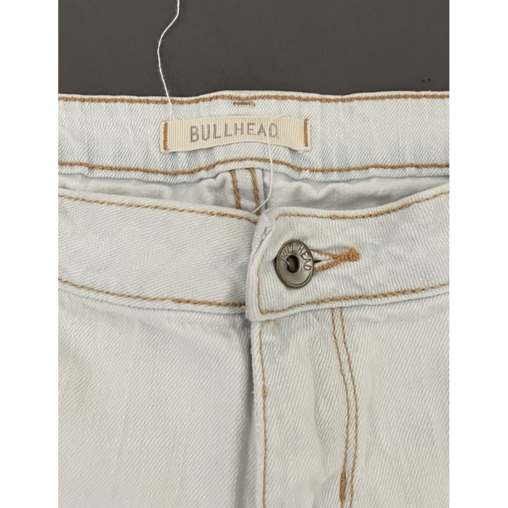 Bullhead Denim Jean Shorts Womens Light Blue Slouchy Distressed Size 9‎ Raw Hem - Picture 3 of 10